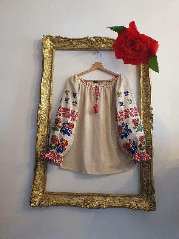 VINTAGE IA, model Floare de dor