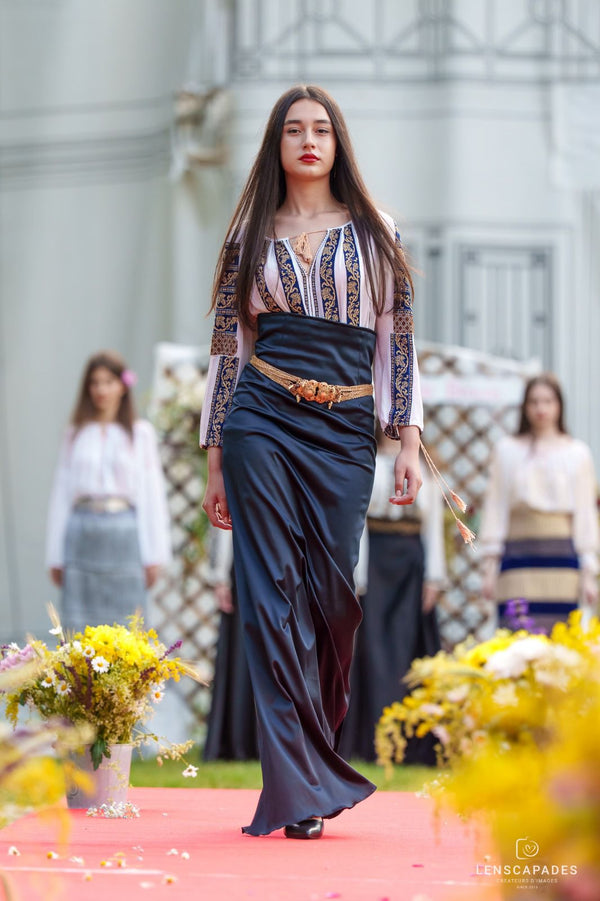 Fustă “Noapte Regală” – Colecția Regina Maria