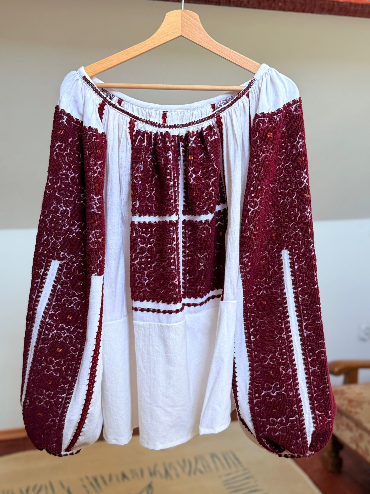 IE VINTAGE - Regina din Muscel
