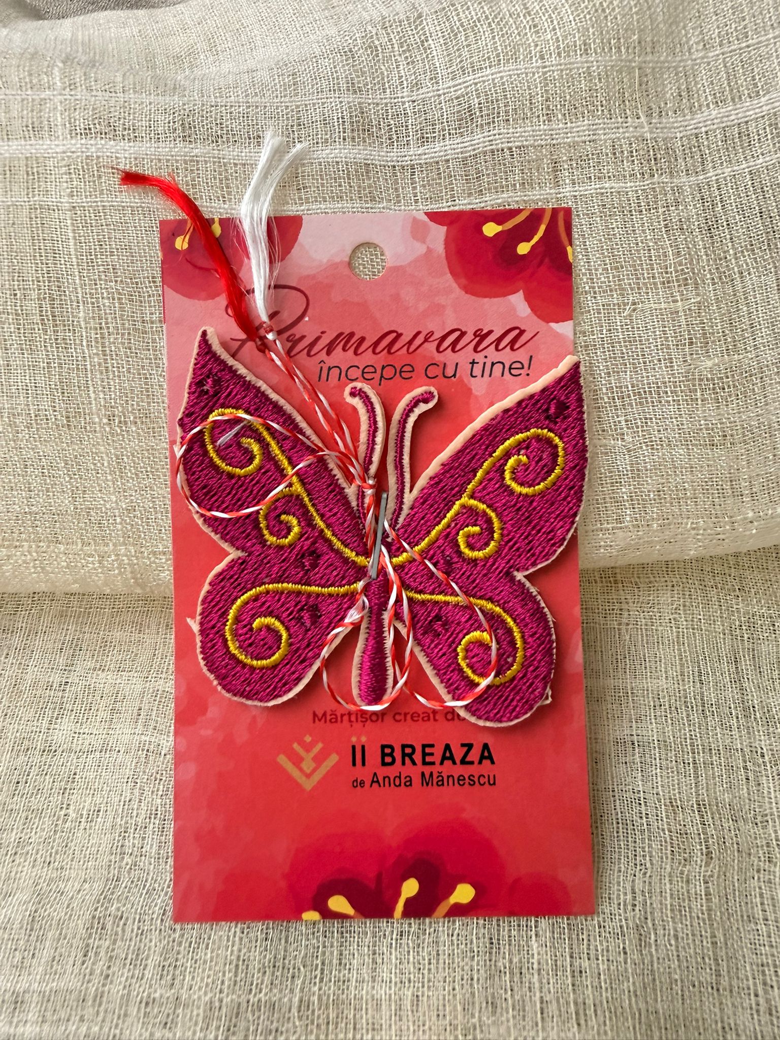 Mărțișor brodat „Fluturi”