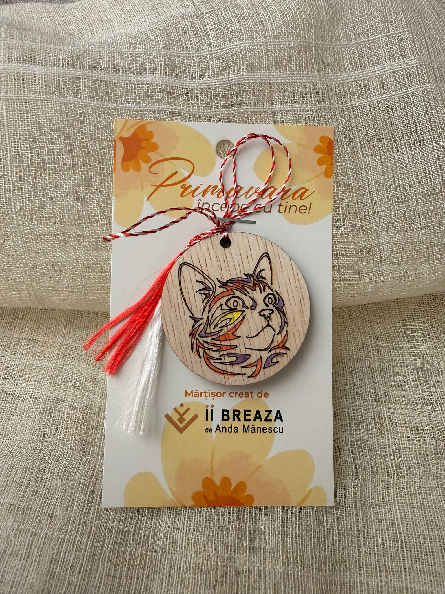 Mărțișor Pisică din lemn pictată manual