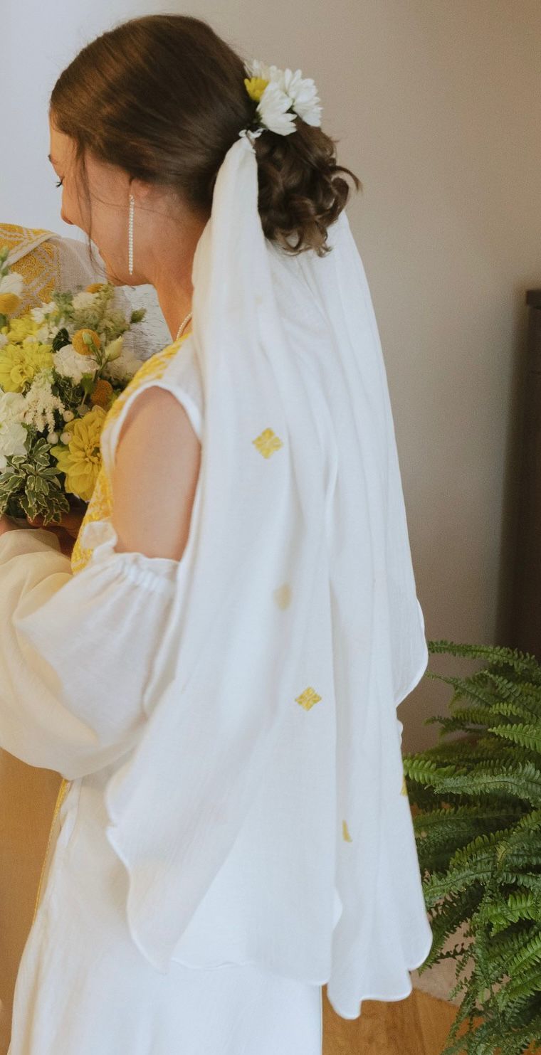 Rochie de mireasă, brodată manual cu modelul ”Buclavaua Mare”