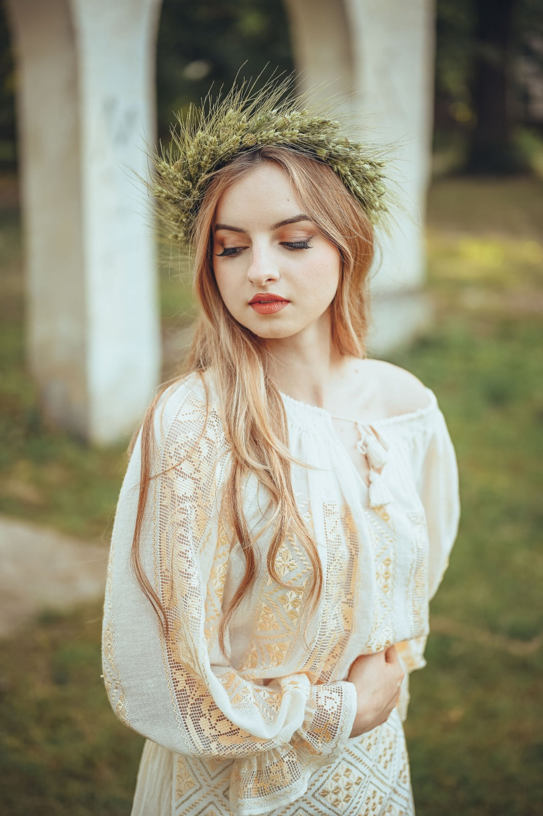Costum de mireasă, în spiritul tradiției, ”Cosânzeana”