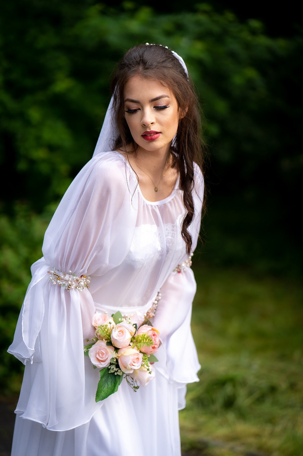 Rochie de mireasă creată din mătase naturală - ”Domnița”