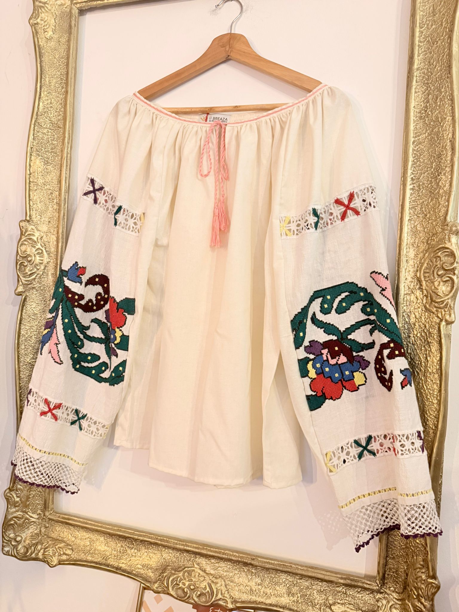 Bluză cu mâneci vintage - Bujor