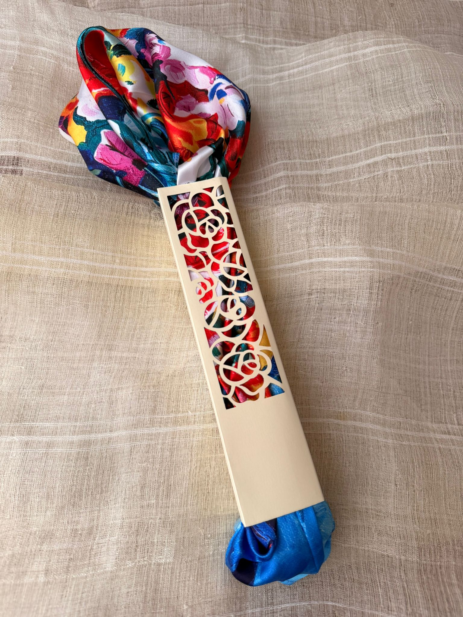 Batic din mătase naturală cu imprimeri inspirate din picturi celebre