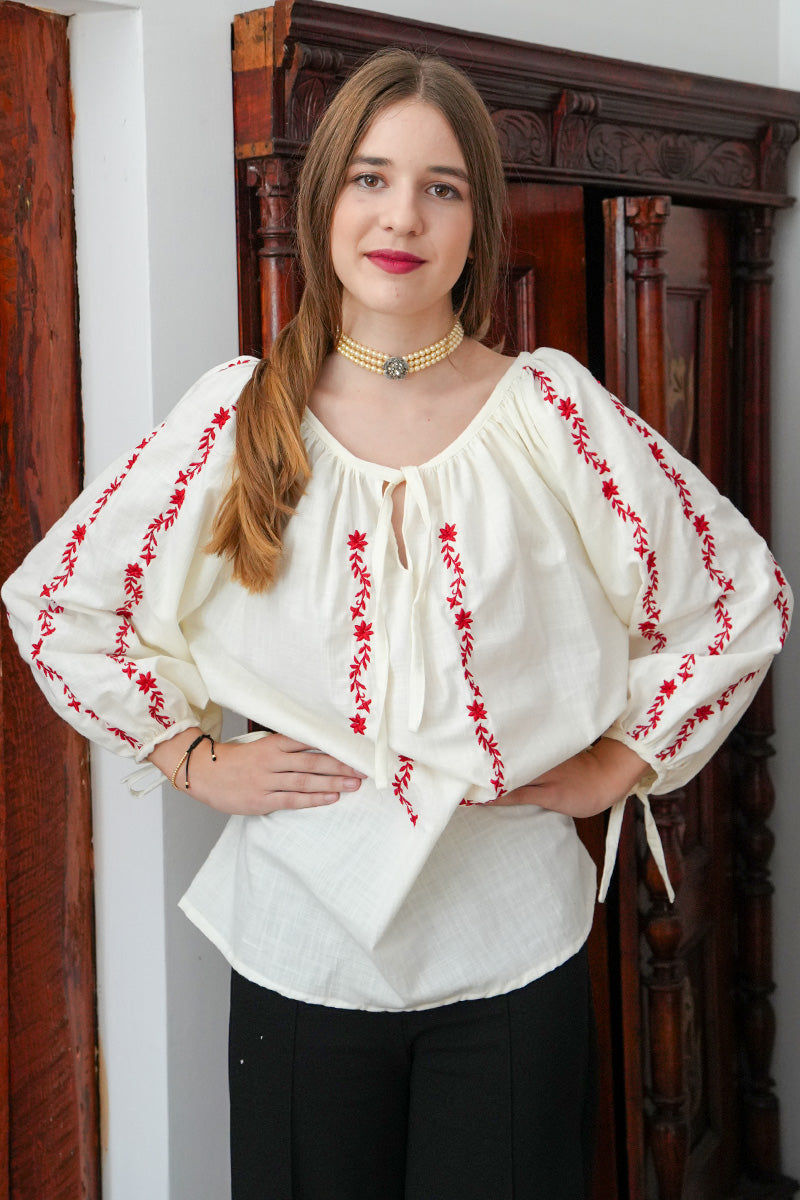 Bluză, în spiritul tradiției, model Șirul Vieții