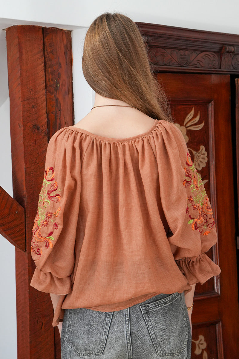 Bluza Ileana - inspirație din basme, acum în nuanțe de ruginiu