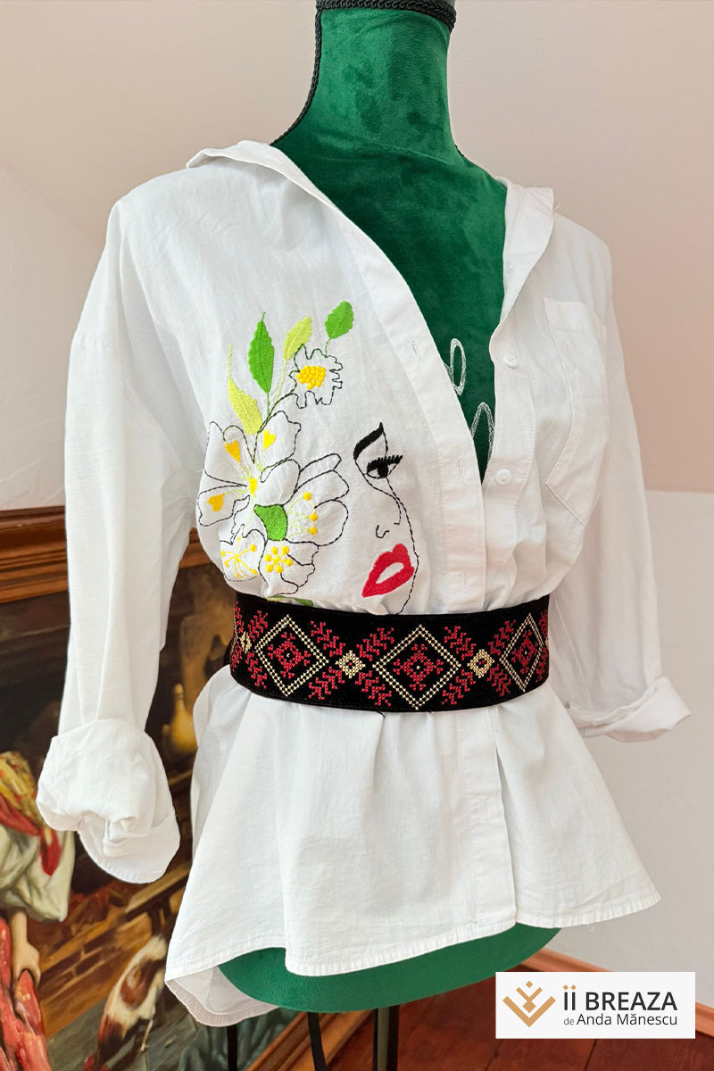 Brâu brodat pe catifea - model Brăduți