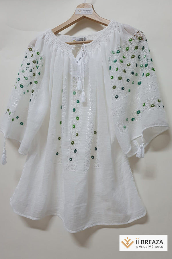 IE Tradițională de Breaza, model Ajurul cu Pălărioara