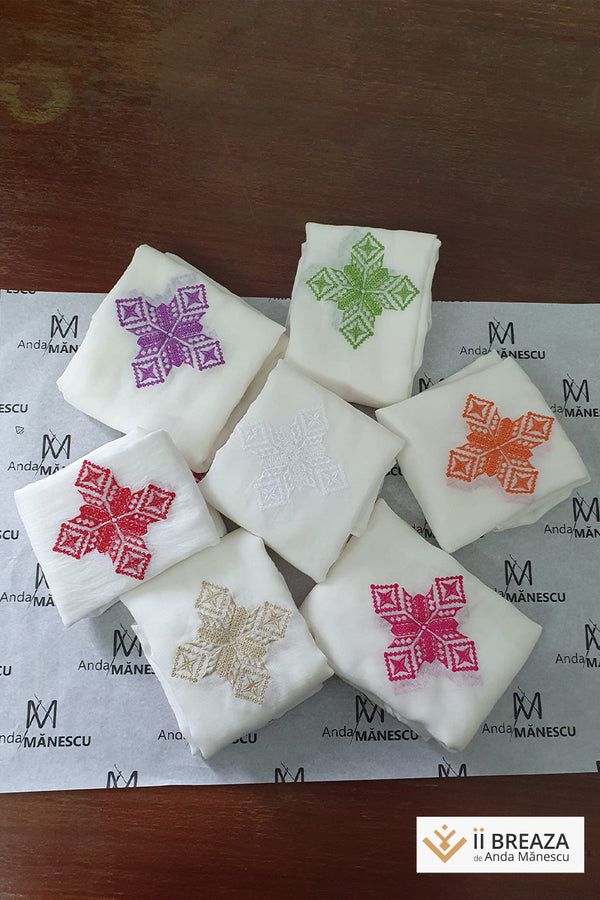 Maramă/ eșarfă brodată cu simboluri inspirate din tradiție, 140 cm*45cm