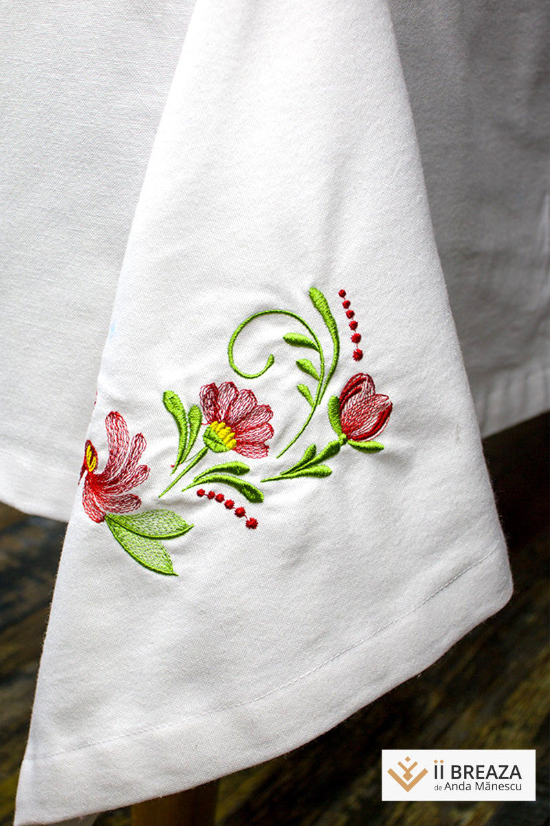 Față de masă cu șervețele, model Nufăr