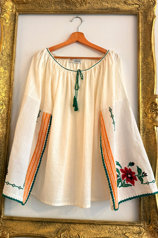 Bluză cu mâneci vintage, model Bucuria Florilor