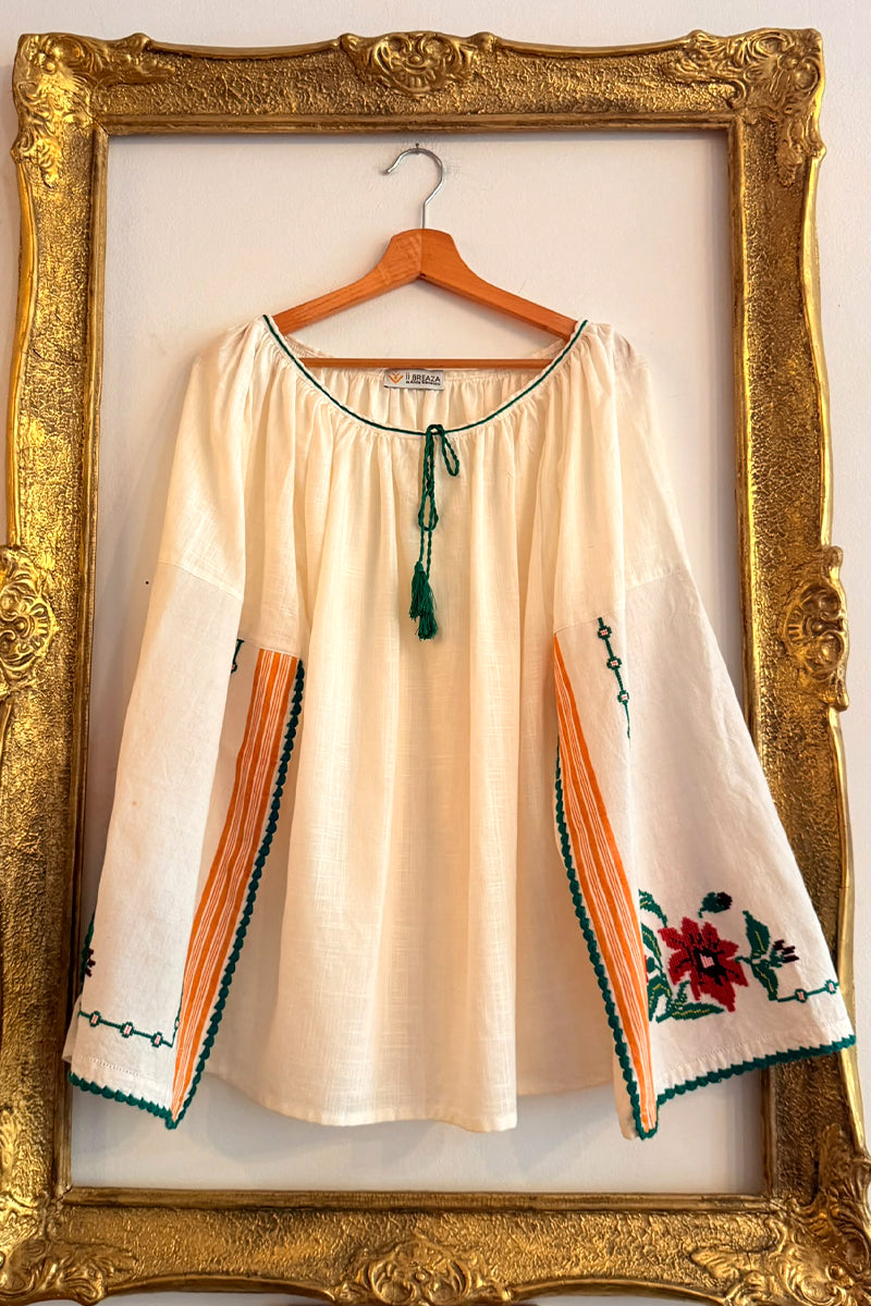 Bluză cu mâneci vintage, model Bucuria Florilor
