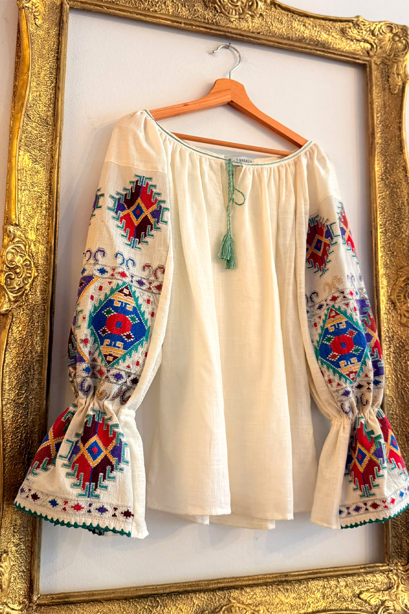 IE cu mâneci vintage, model Împlinire