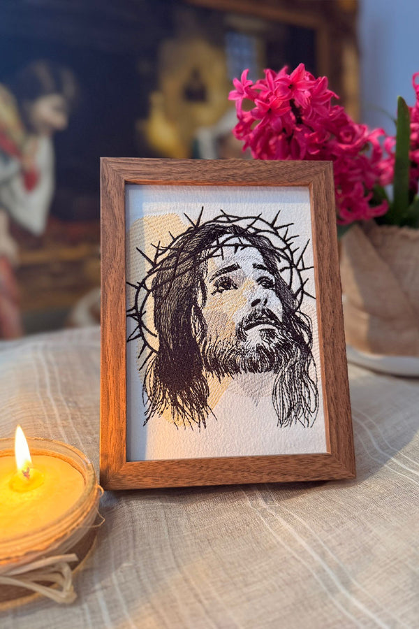 Tablou brodat cu chipul lui Isus