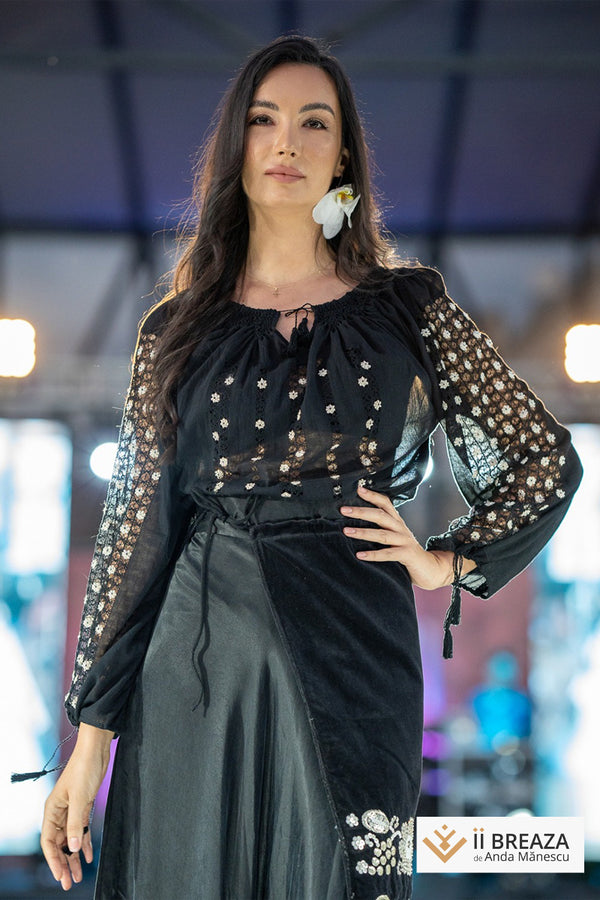 IE Tradițională de Breaza, model Ajurul cu Pălărioara