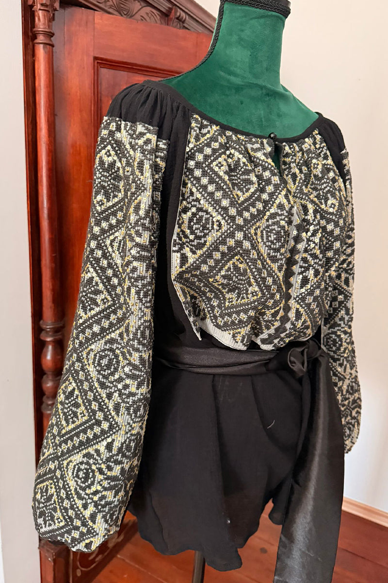 IE vintage, model Noapte de Aur