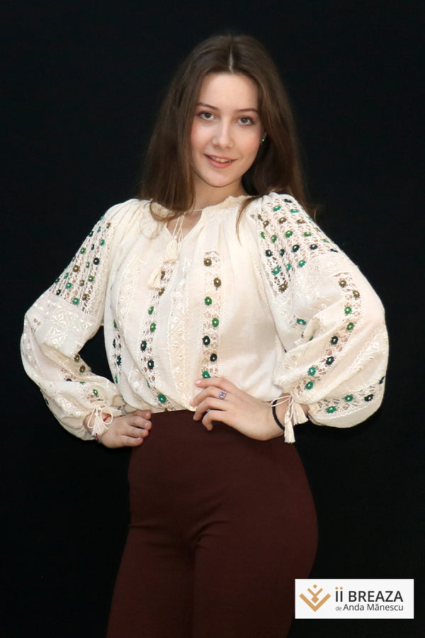 IE Tradițională de Breaza, model Ajurul cu Pălărioara