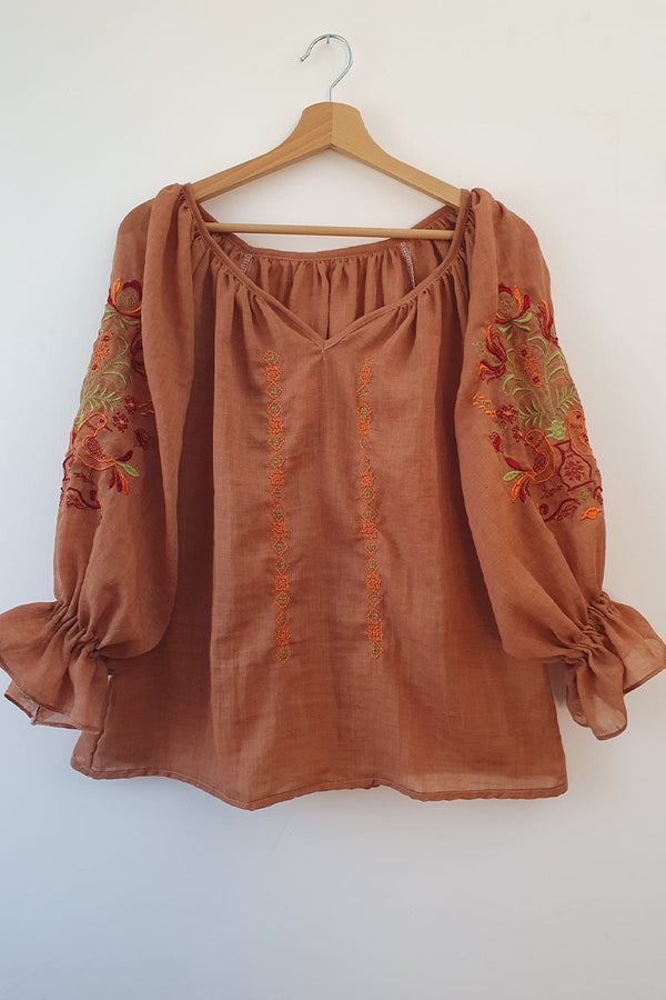 Bluza Ileana - inspirație din basme, acum în nuanțe de ruginiu