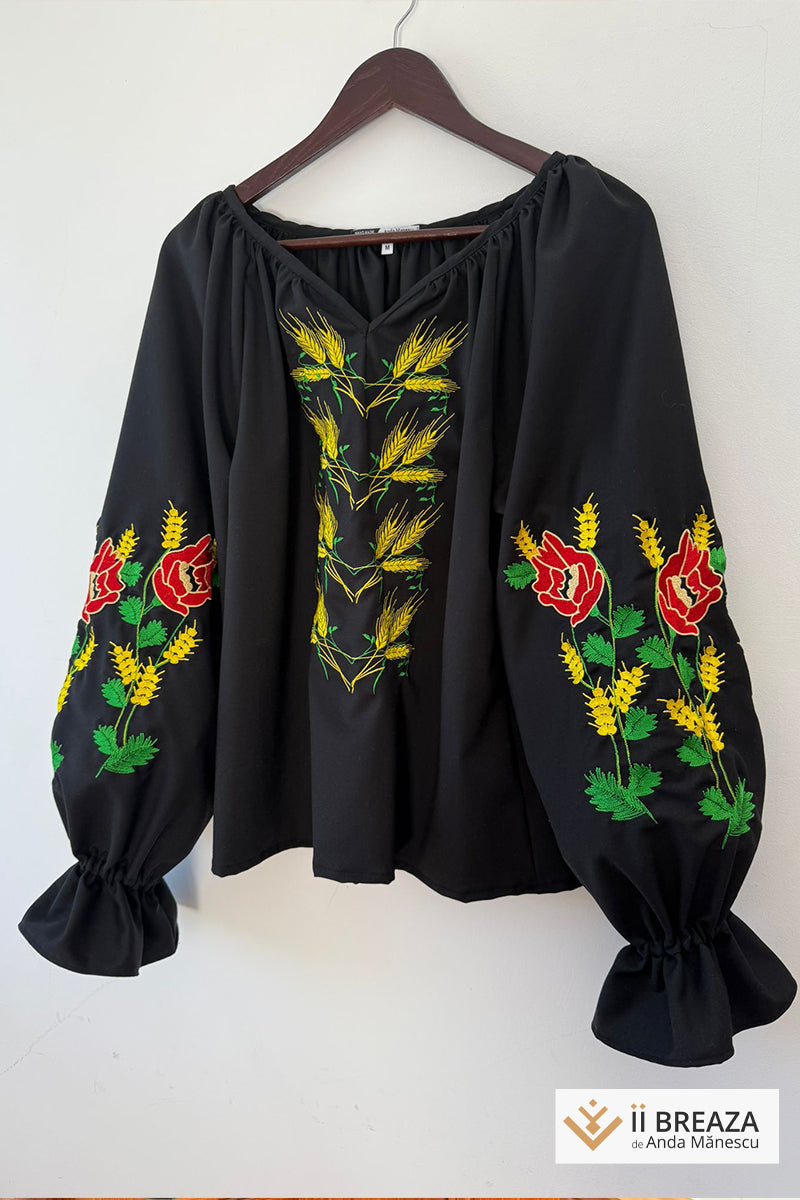 Bluză cu maci brodați