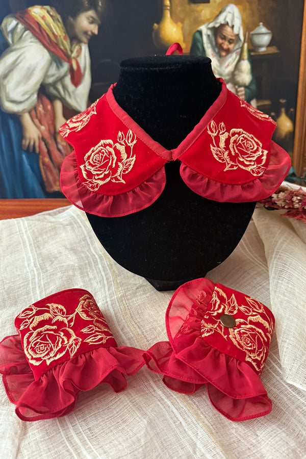 Set manșete și guler brodate cu modelul Trandafiri