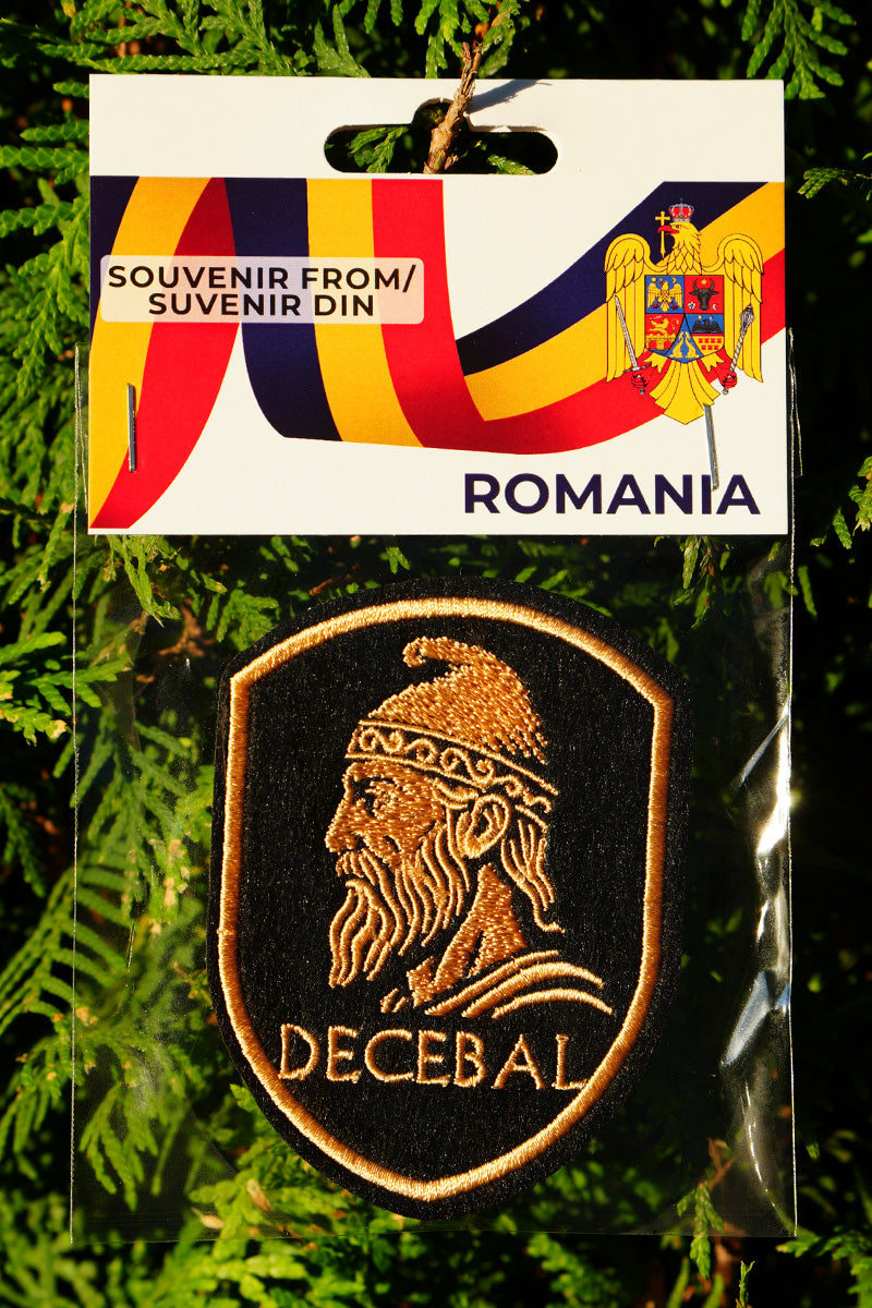 Emblema/ Patch brodată, cu velcro adeziv -  Decebal