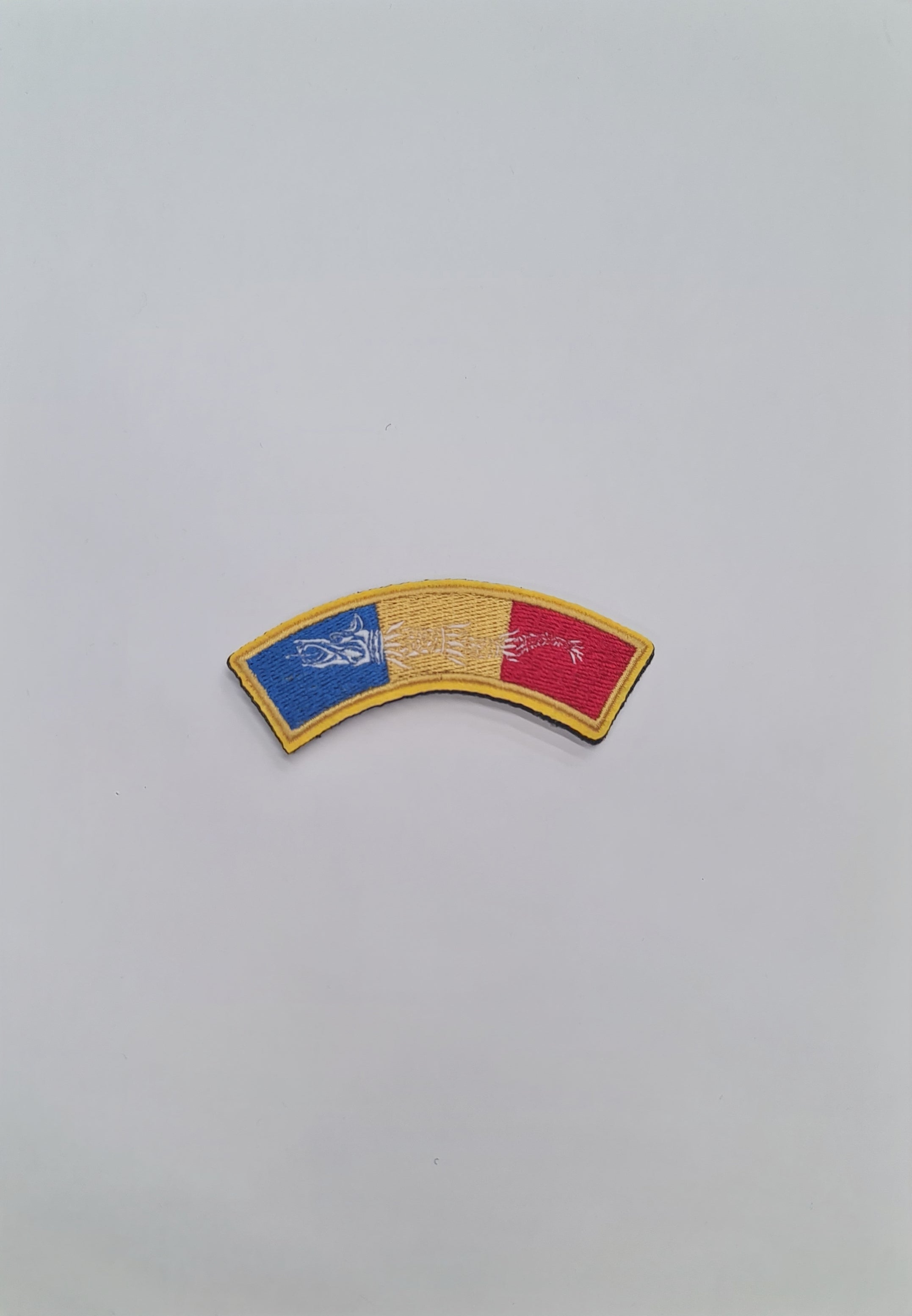 Emblemă / Patch brodată cu velcro adeziv – Lupul Dacic