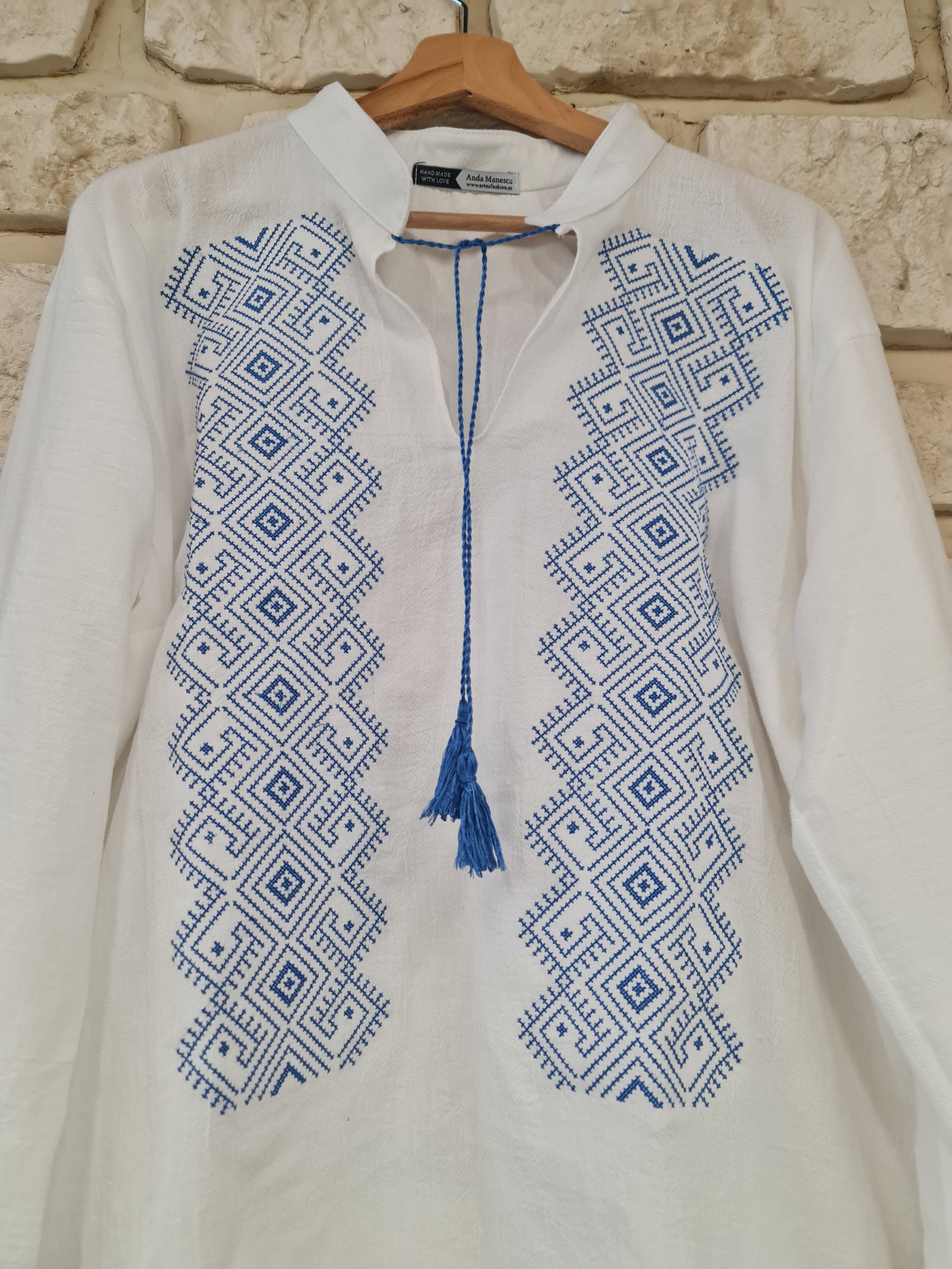 Cămașă bărbătească brodată – model „Berbecuti” | 100% bumbac, pânză topită