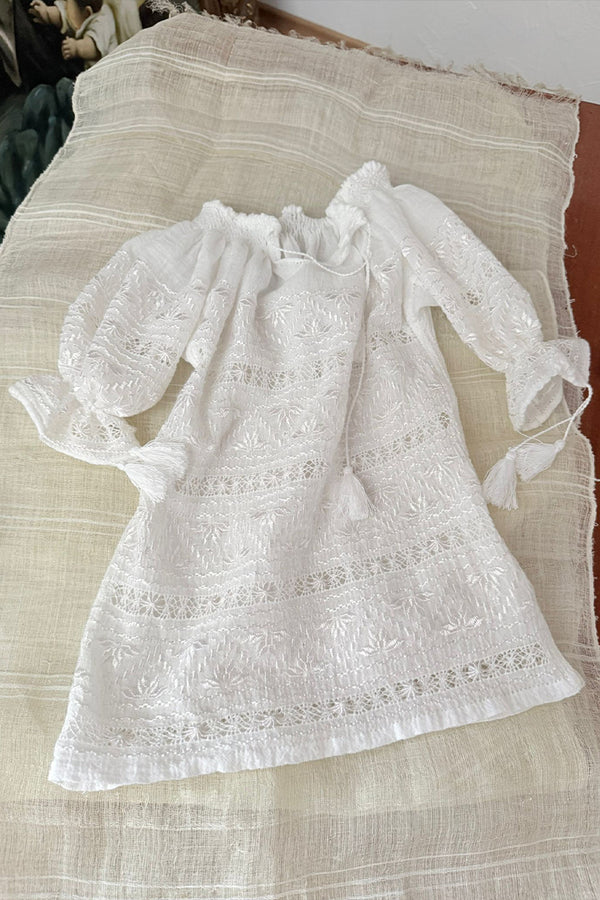 Rochiță Fetiță Brodată Manual - model Steaua 16 țepi