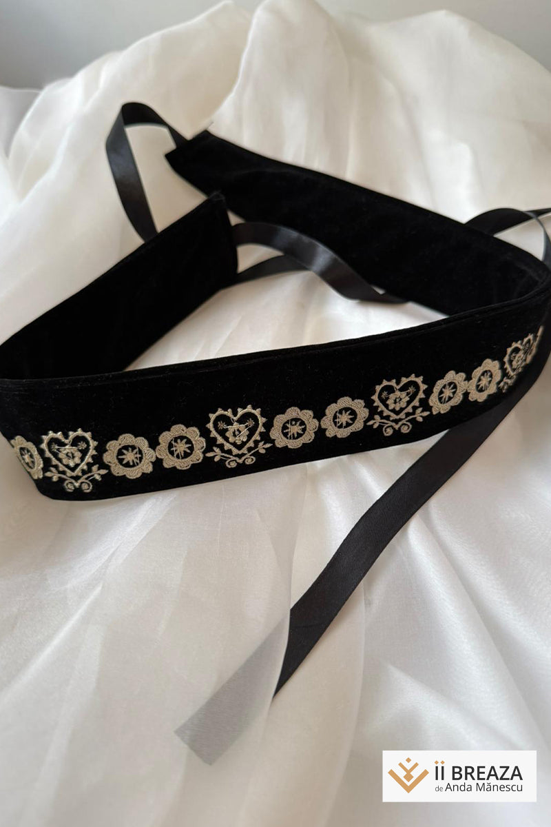 Set compus din brâu și choker