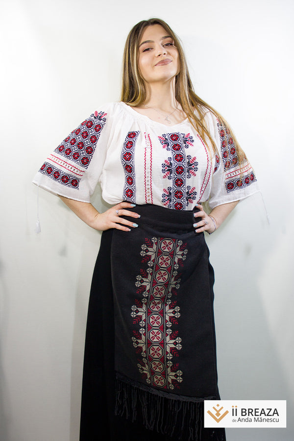 Șorț stilizat, model tradițional ”Roatele”