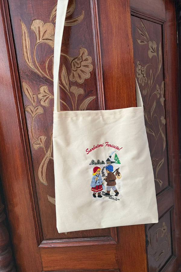 Trăistuță de colind – o mică poveste cusută în fir și culoare.