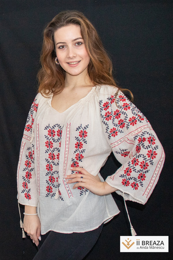 IA Tradițională de Breaza, model Floare de Măr