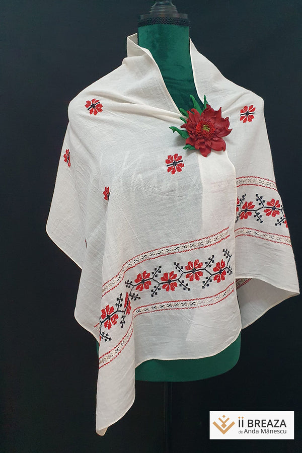 Maramă Brodată Manual- model Floare de Măr