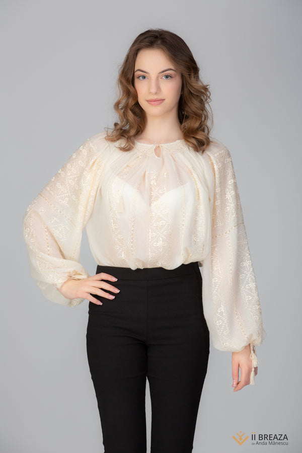 IE Tradițională de Breaza, model Suveicuța