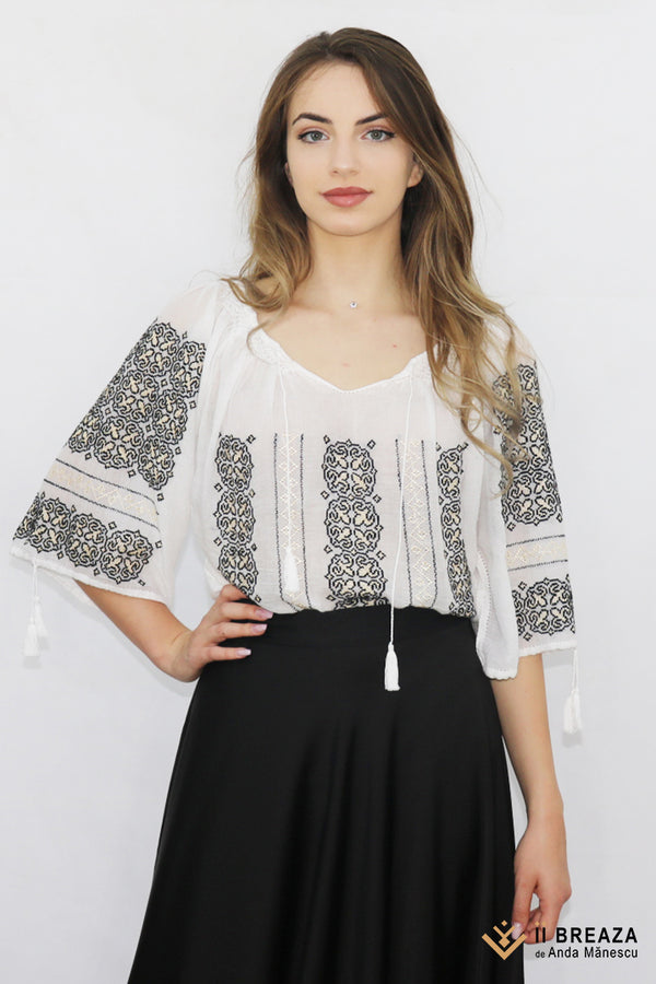 IE Tradițională de Breaza, model Crini